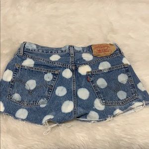 Levi’s polka dot jean shorts, sz 32